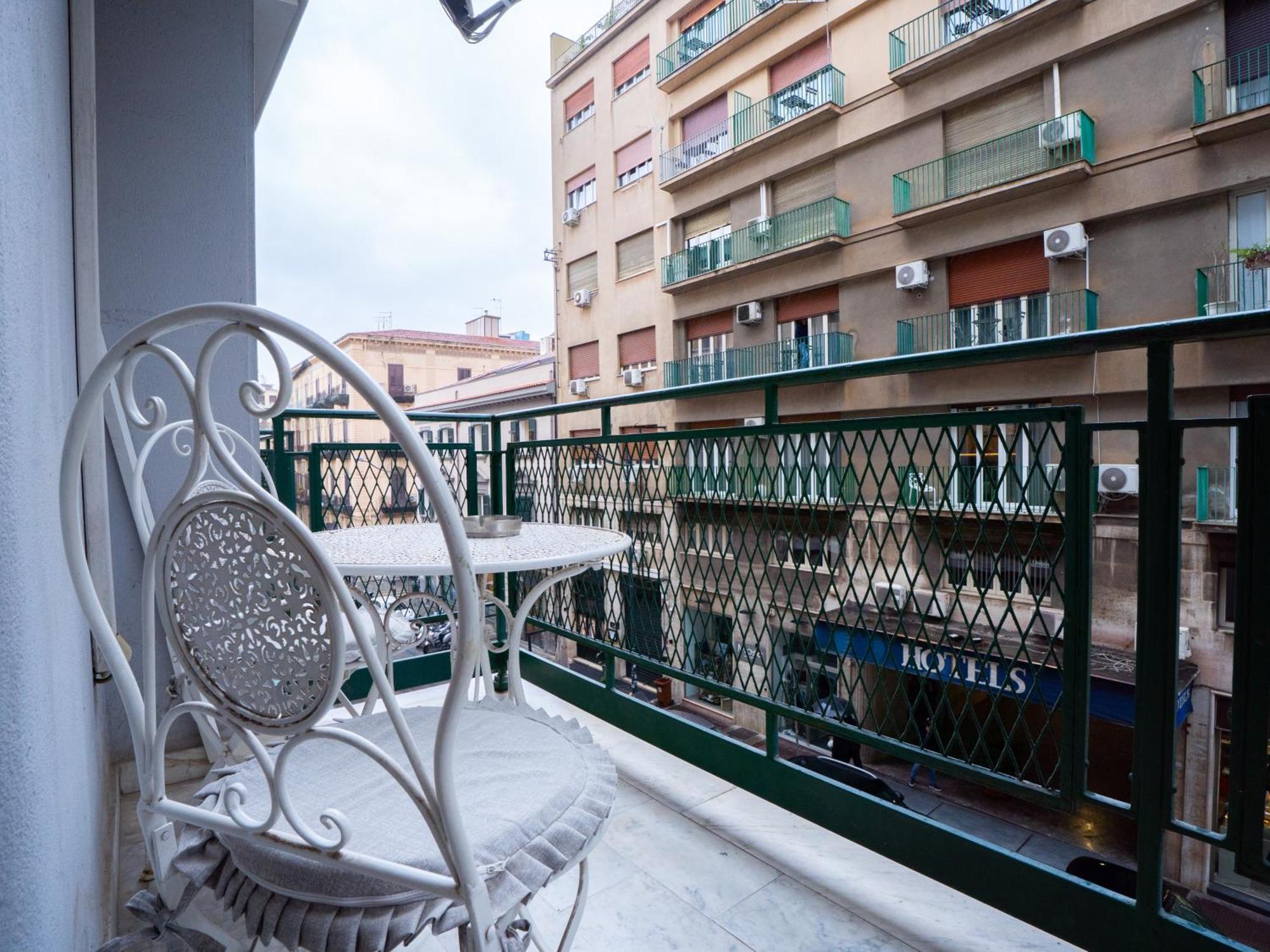 Amuri Room&Suite Palermo Exterior foto